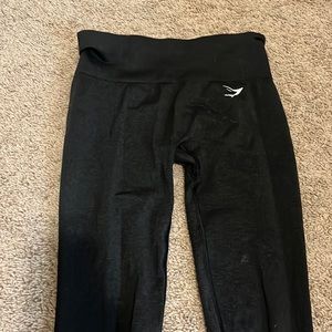 Gym shark leggings